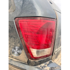 Ліхтар задній лівий Jeep Grand Cherokee 2006