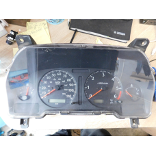 Панель приладів  NISSAN PATROL  Y-61  2.8D. правий руль.