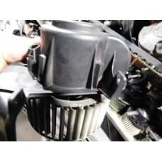 Моторчик пічки  VW TOUAREG 1. AUDI Q7. 7L0820021.