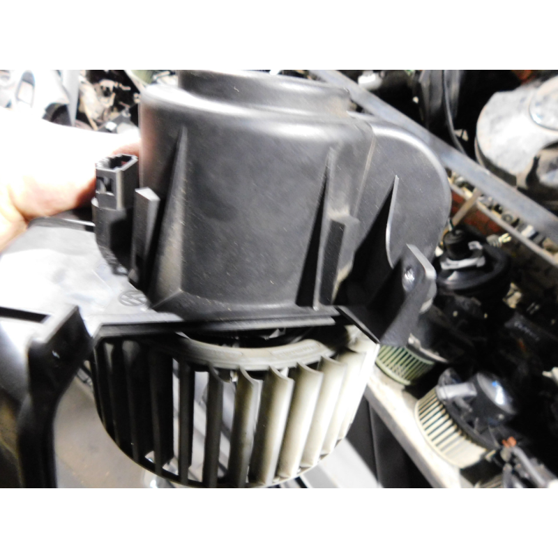 Моторчик пічки  VW TOUAREG 1. AUDI Q7. 7L0820021.