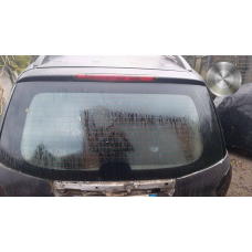 Скло багажника SsangYong Rexton I