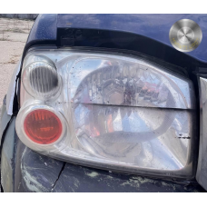 Фара передня права Nissan Navara D22
