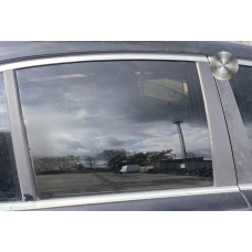 Скло задньої правої двері (рухоме, опускне) BMW 735 E65 2001–2005