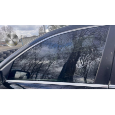 Скло передньої лівої двері (рухоме, опускне) BMW 735 E65 2001–2005