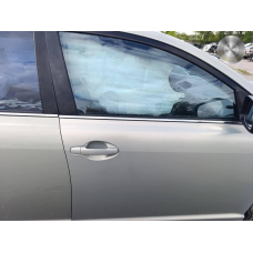 Двері передні праві (голі) Toyota Avensis (2003–2008) б/у T25 дорестайл