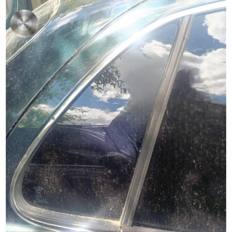 Глухе заднє праве скло Toyota Camry XV10 1992–1996 б/у Глухе заднє праве скло Toyota Camry XV10 1992–1996 б/у