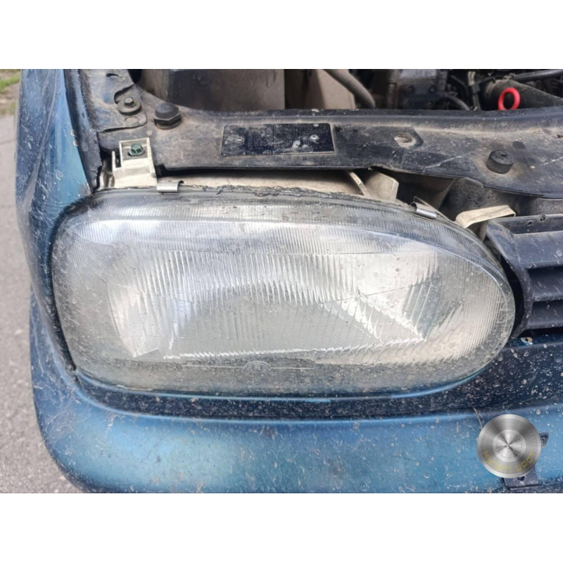 Фара передня права Volkswagen Golf III 1991–1998 б/у Фара передня права Volkswagen Golf III 1991–1998 б/у