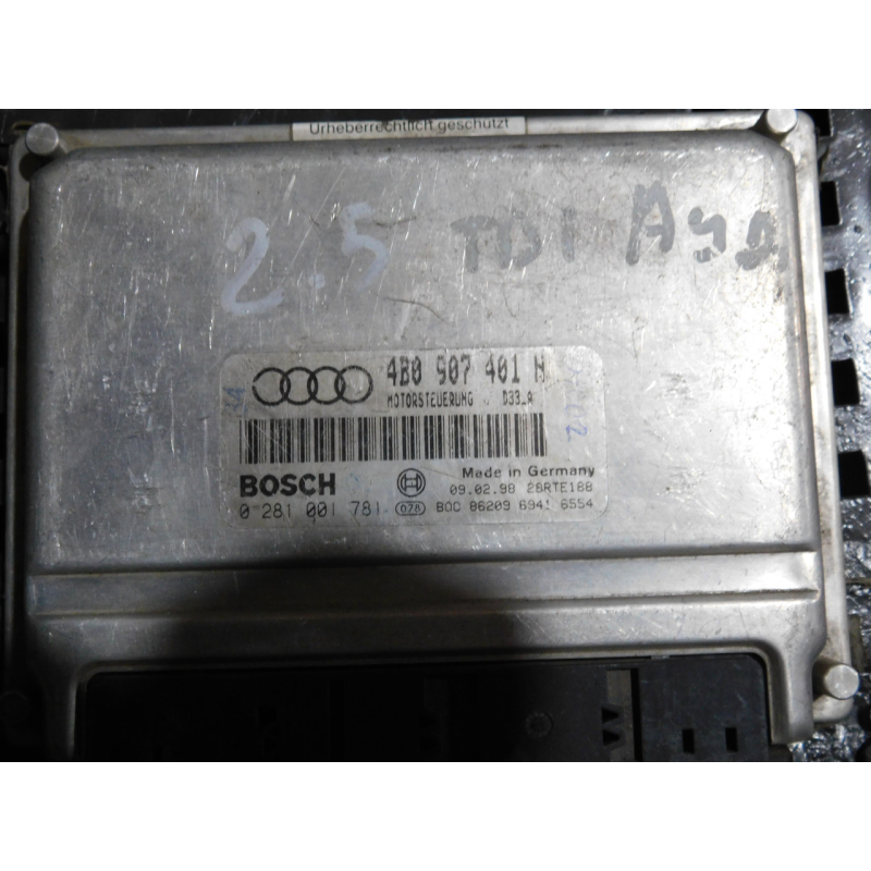 Блок управління двигуном 4B0907401N Audi A6 C5   2.5 TDI