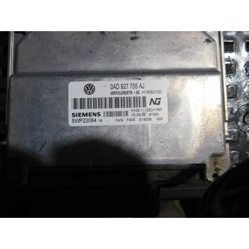 Блок управління роздаткою Volkswagen Touareg 2.5 tdi 0AD927755AJ Блок управління роздаткою Volkswagen Touareg 2.5 tdi 0AD927755AJ