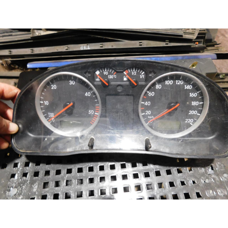 Панель приладів 3B1919880CX Passat B5. TDI. Панель приладів 3B1919880CX Passat B5. TDI.