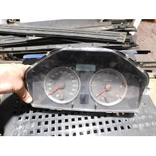 Панель приладів 30710071  VOLVO   V50. C70.S40.