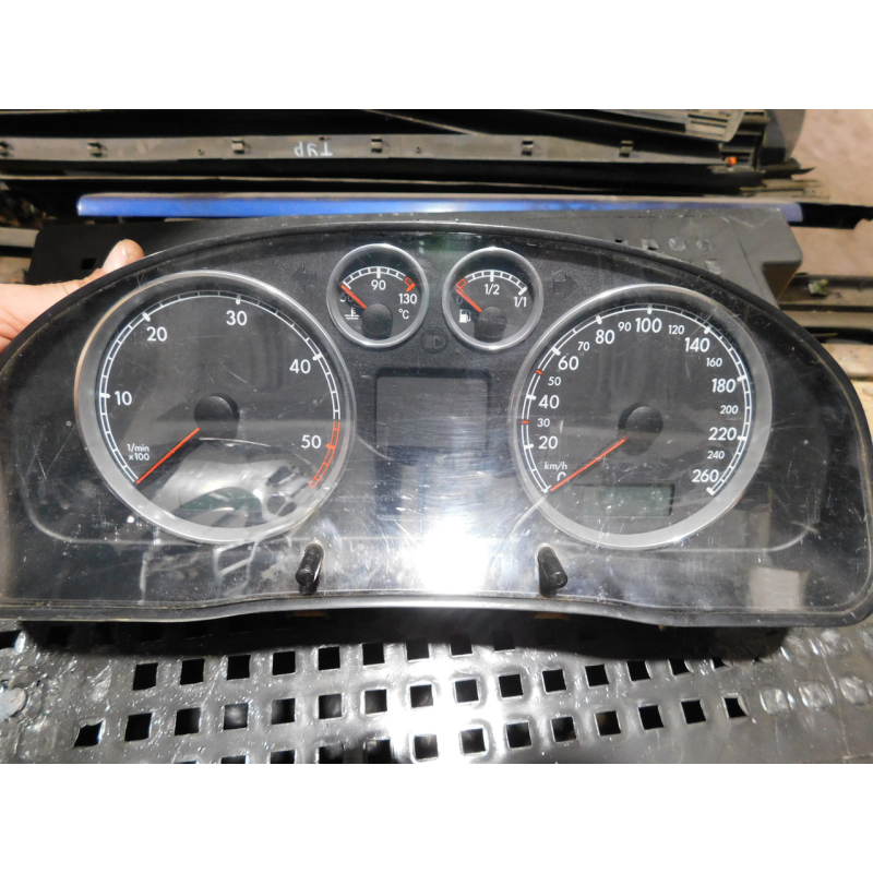 Панель приладів 3B0920829AX PASSAT B5 FL 1.9 2.5 TDI. Панель приладів 3B0920829AX PASSAT B5 FL 1.9 2.5 TDI.