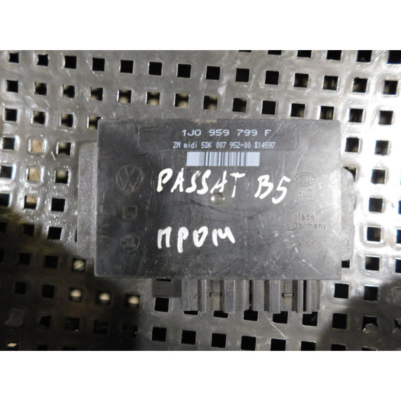Блок комфорту 1J0959799F PASSAT B5. Блок комфорту 1J0959799F PASSAT B5.